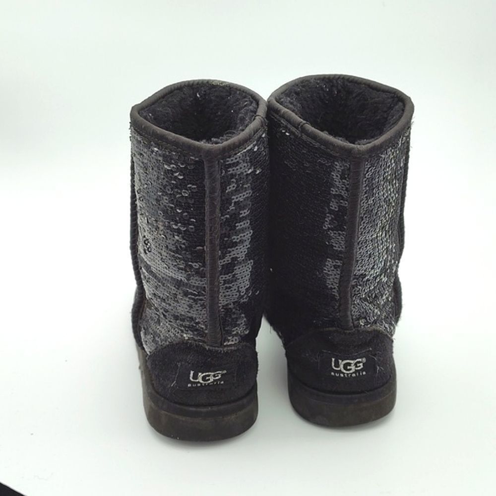 UGG SEQUIN CLASSIC SHORT BOOT IN BLACK SIZE WOMEN… - image 6